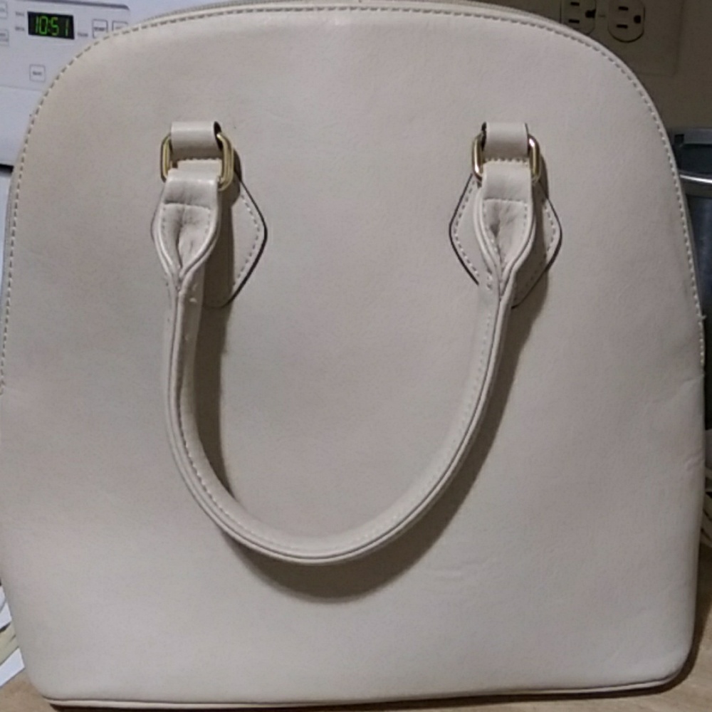 Purse - Picture 3 of 3